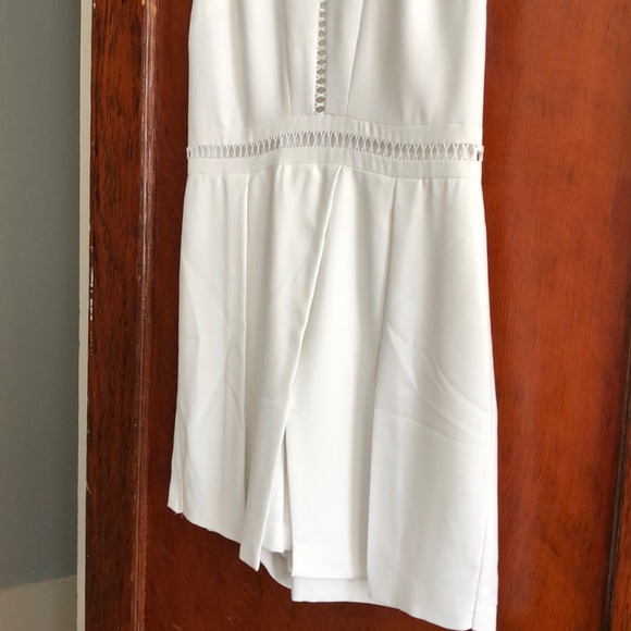 Adelyn Rae romper - Picture 3 of 5